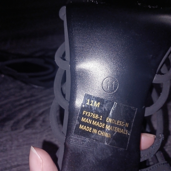 Fashion Nova- Black Strappy Heels - W Sz 11 M - Picture 6 of 13